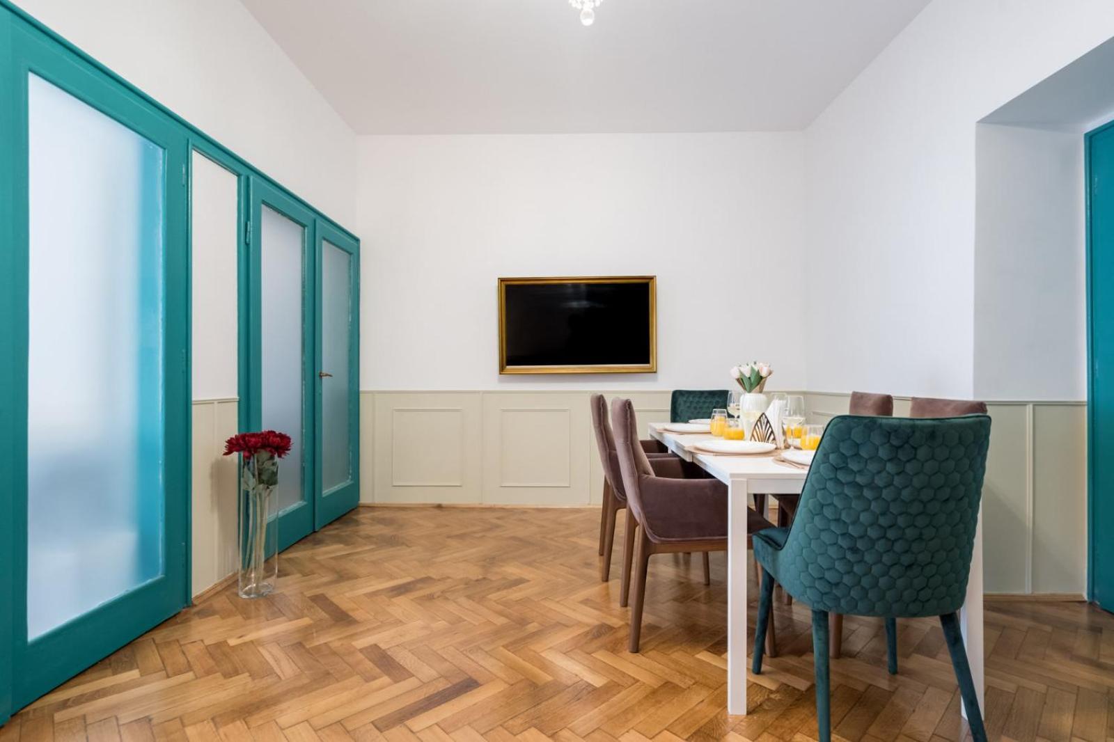 Highline Downtown Residences 6 Persons Family Apartment Bucureşti Eksteriør bilde