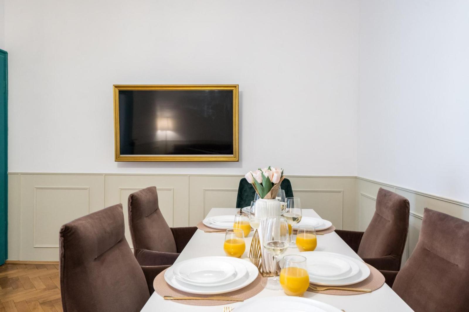 Highline Downtown Residences 6 Persons Family Apartment Bucureşti Eksteriør bilde