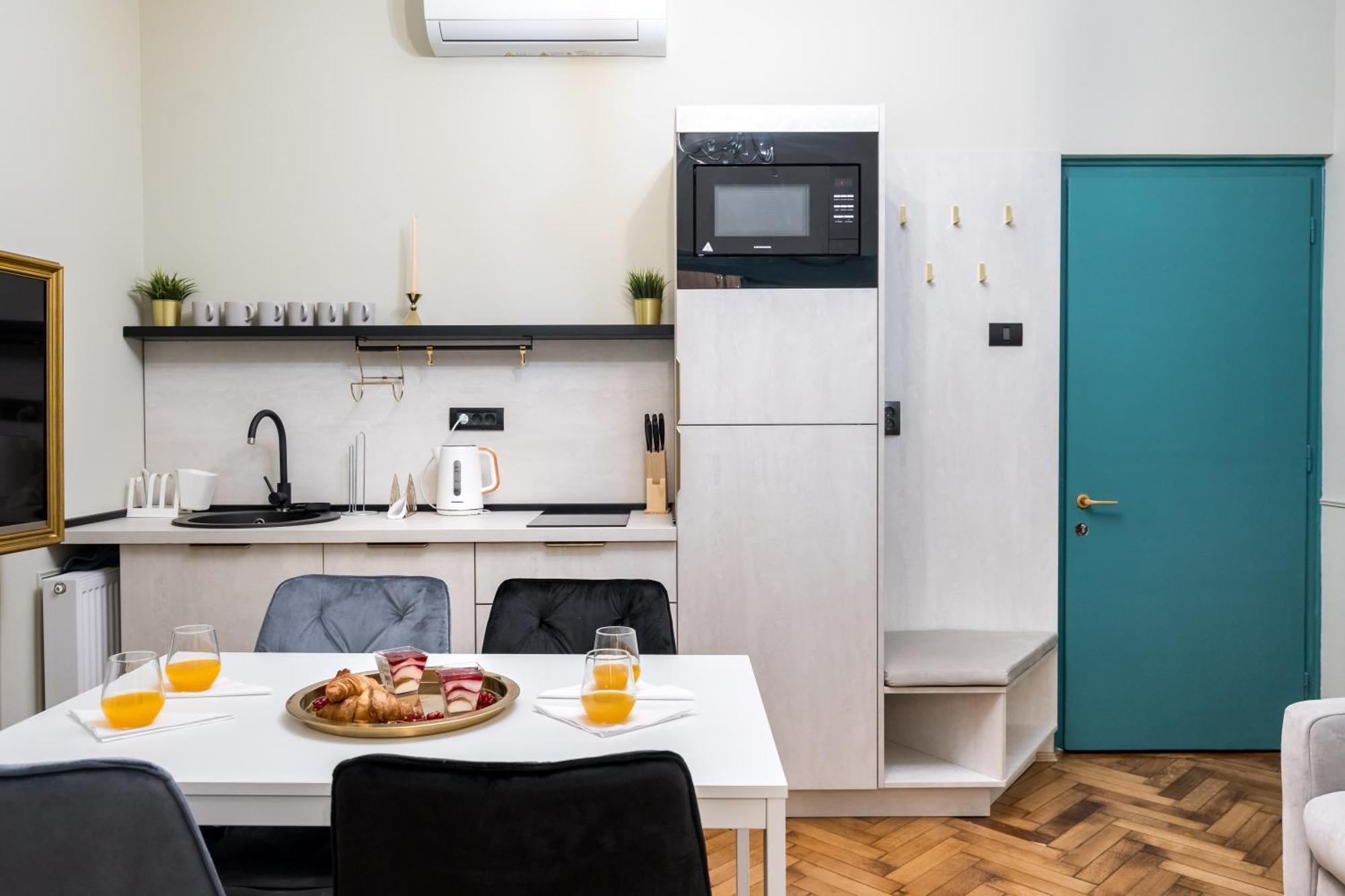 Highline Downtown Residences 6 Persons Family Apartment Bucureşti Eksteriør bilde