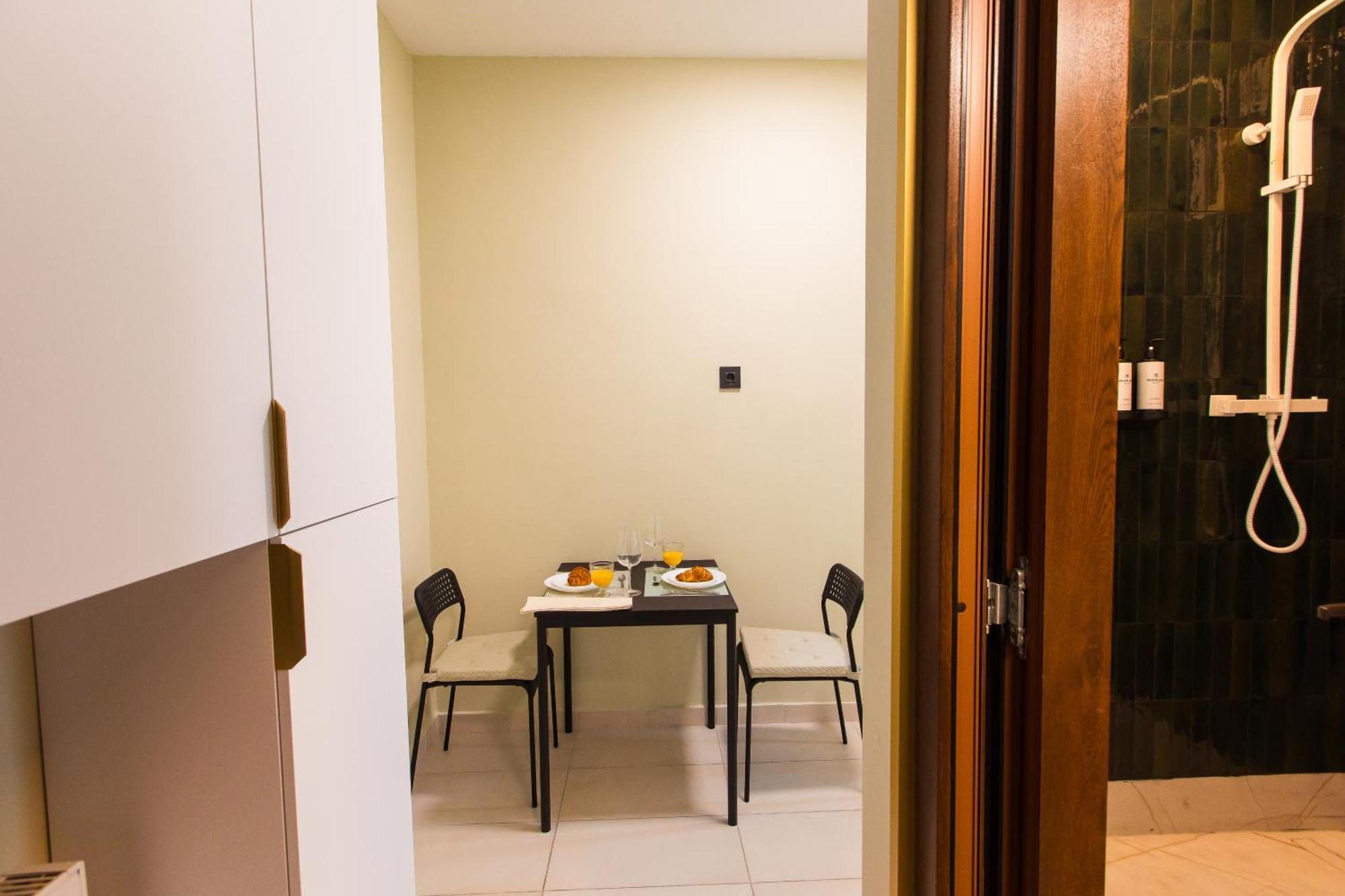 Highline Downtown Residences 6 Persons Family Apartment Bucureşti Eksteriør bilde