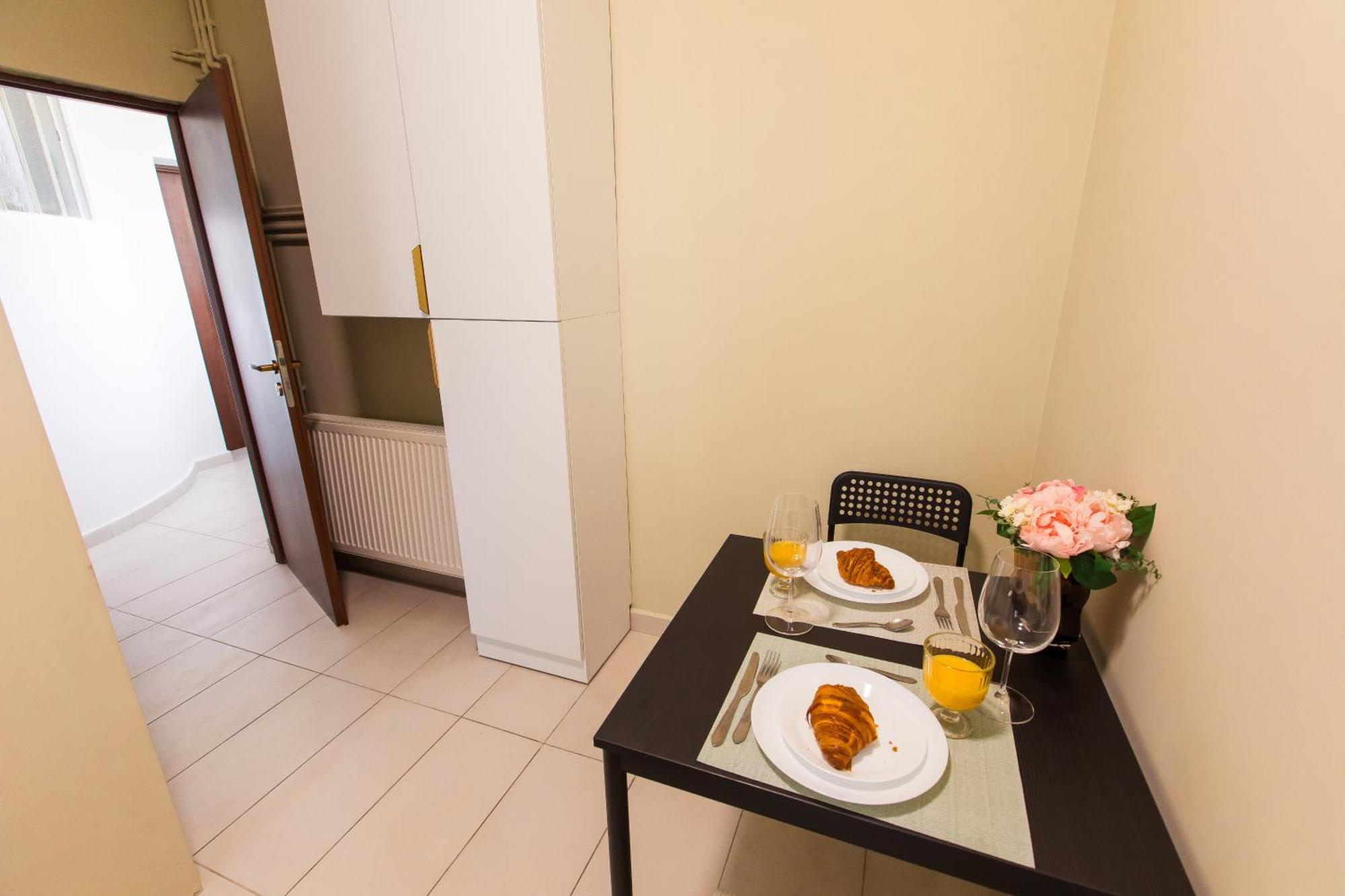 Highline Downtown Residences 6 Persons Family Apartment Bucureşti Eksteriør bilde